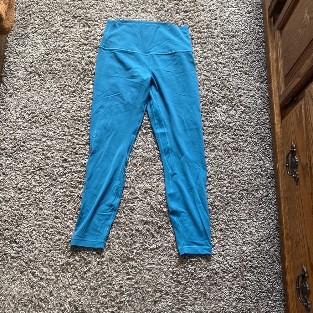 Lululemon align “25 size 8 blue leggings